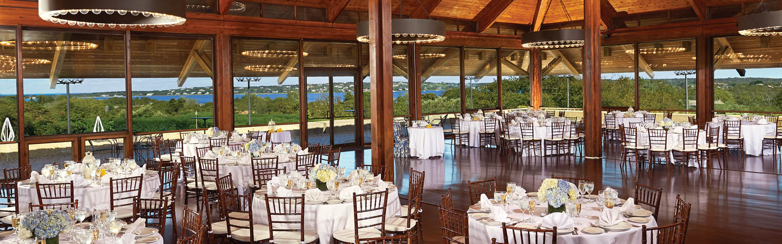 Lessing S 360 East At Montauk Downs Waterfront Weddings Wedding At 360 Montauk Downs 2
