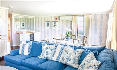 View Photo #39 - Bridal Suite